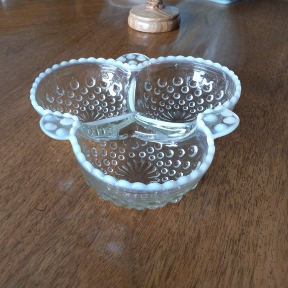 Vintage Anchor Hocking Three Section Hobnail Clear Opalescent Moonstone Dish - Picture 2 of 12